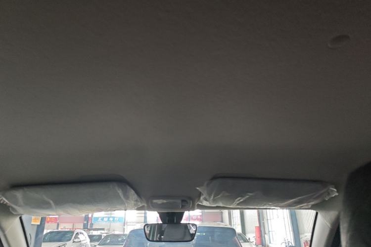 Used Wuling Hongguang MINIEV 2022 Macaron Premium Model – Lithium Iron Phosphate Headliner