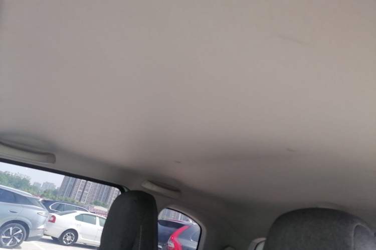 Used Wuling Hongguang MINIEV 2022 Macaron Premium Model – Lithium Iron Phosphate Headliner