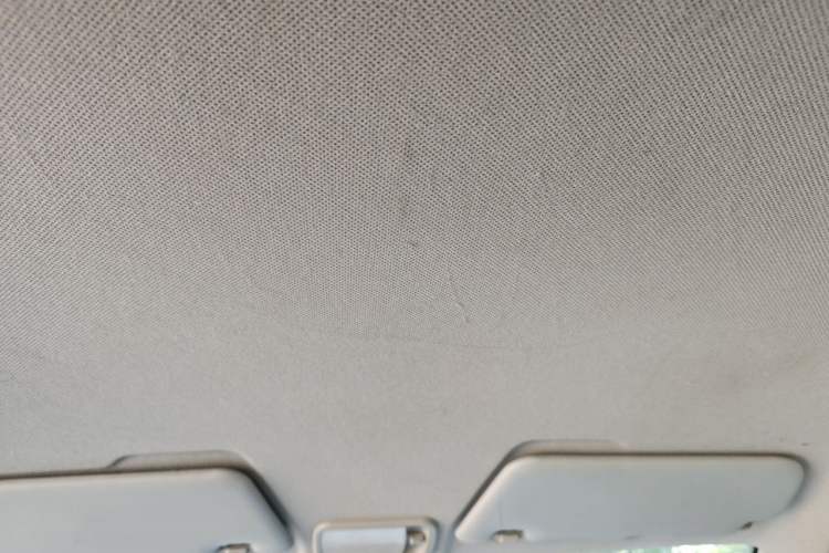 Used Wuling Hongguang MINIEV 2022 Macaron Fashion Model Lithium Iron Phosphate Headliner