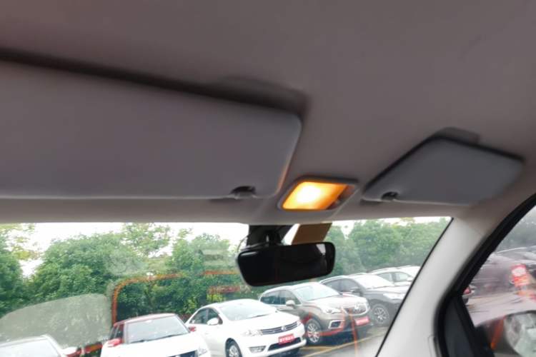Used Wuling Hongguang MINIEV 2022 Macaron Premium Model – Lithium Iron Phosphate Headliner