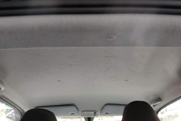 Used Wuling Hongguang MINIEV 2022 Macaron Premium Model – Lithium Iron Phosphate Headliner