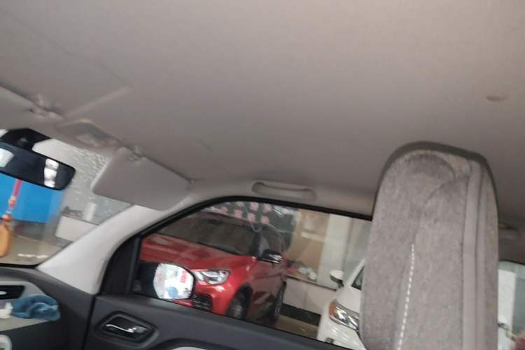 Used Wuling Hongguang MINIEV 2022 Macaron Premium Model – Lithium Iron Phosphate Headliner