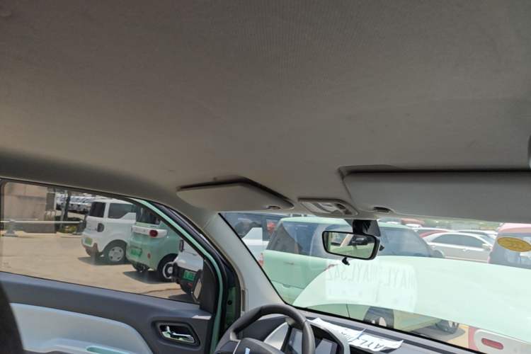 Used Wuling Hongguang MINIEV 2022 Macaron Premium Model – Lithium Iron Phosphate Headliner