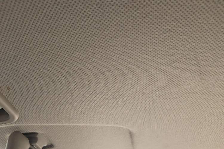 Used Wuling Hongguang MINIEV 2022 Macaron Premium Model – Lithium Iron Phosphate Headliner