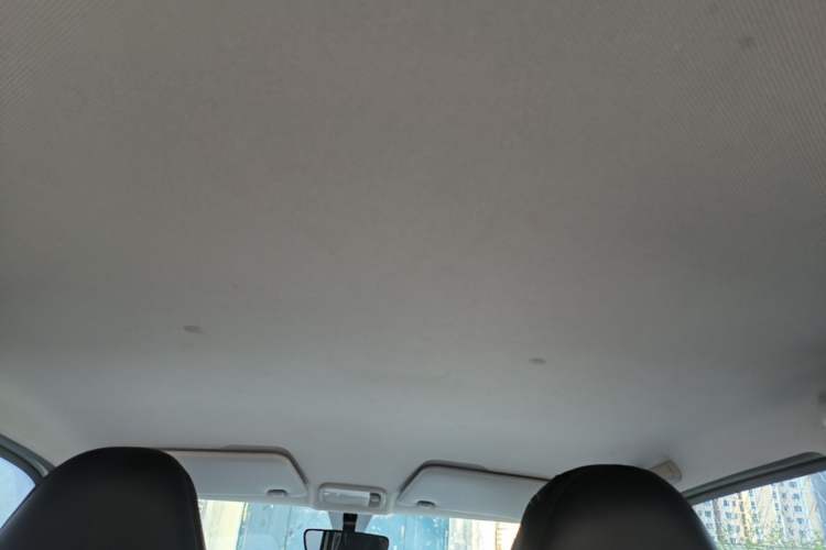 Used Wuling Hongguang MINIEV 2022 Macaron Premium Model – Lithium Iron Phosphate Headliner