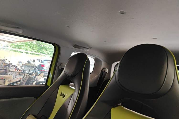 Used Wuling Hongguang MINIEV 2022 GAMEBOY 200km Gaming Edition with Lithium Iron Phosphate Headliner