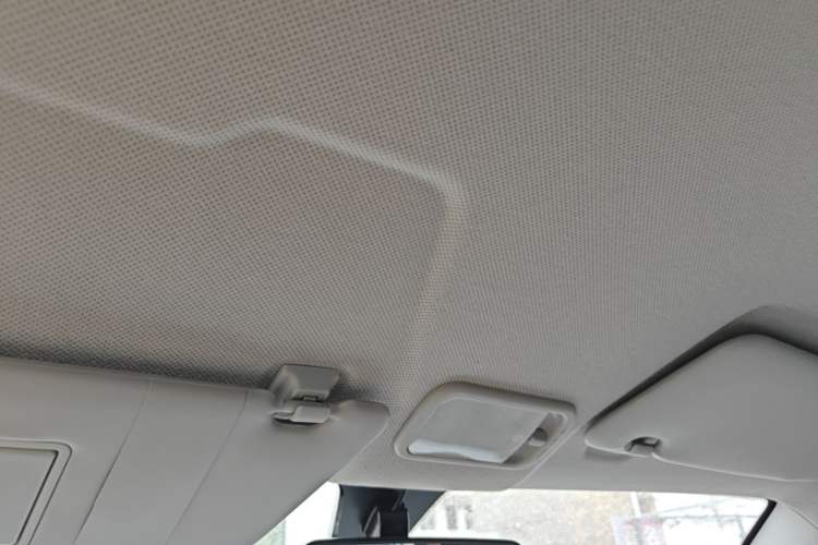 Used Wuling Hongguang MINIEV 2022 Macaron Premium Model – Lithium Iron Phosphate Headliner