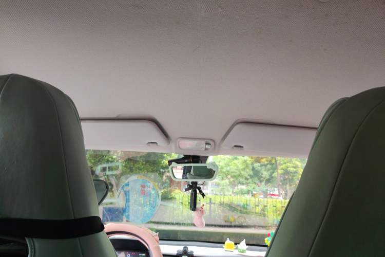 Used Wuling Hongguang MINIEV 2022 Macaron Fashion Model Lithium Iron Phosphate Headliner