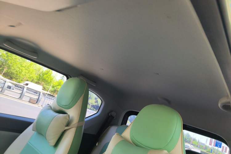 Used Wuling Hongguang MINIEV 2022 Macaron Fashion Model Lithium Iron Phosphate Headliner