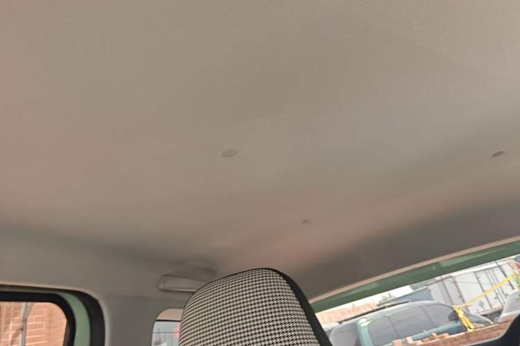 Used Wuling Hongguang MINIEV 2022 Macaron Fashion Model Lithium Iron Phosphate Headliner