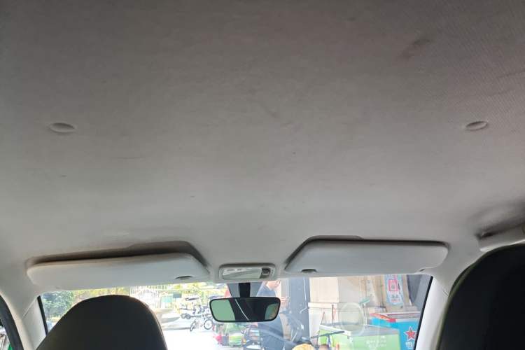 Used Wuling Hongguang MINIEV 2022 Macaron Premium Model – Lithium Iron Phosphate Headliner