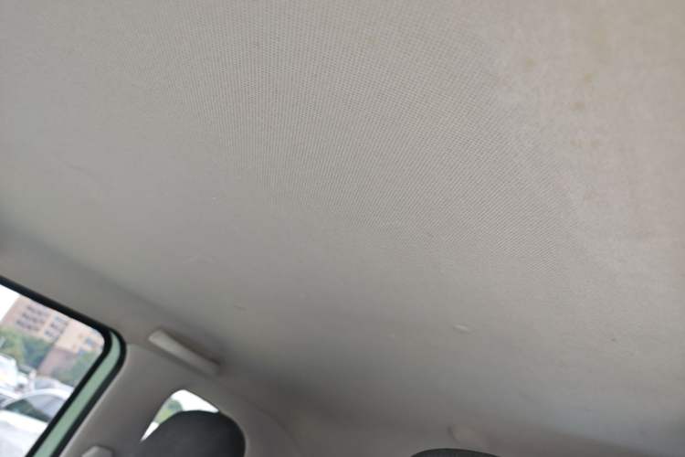 Used Wuling Hongguang MINIEV 2022 Macaron Premium Model – Lithium Iron Phosphate Headliner