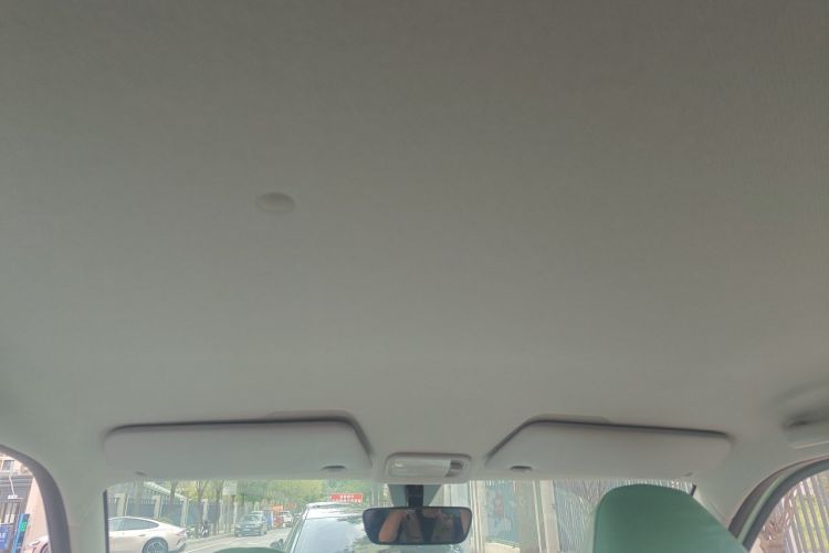 Used Wuling Hongguang MINIEV 2022 Macaron Premium Model – Lithium Iron Phosphate Headliner