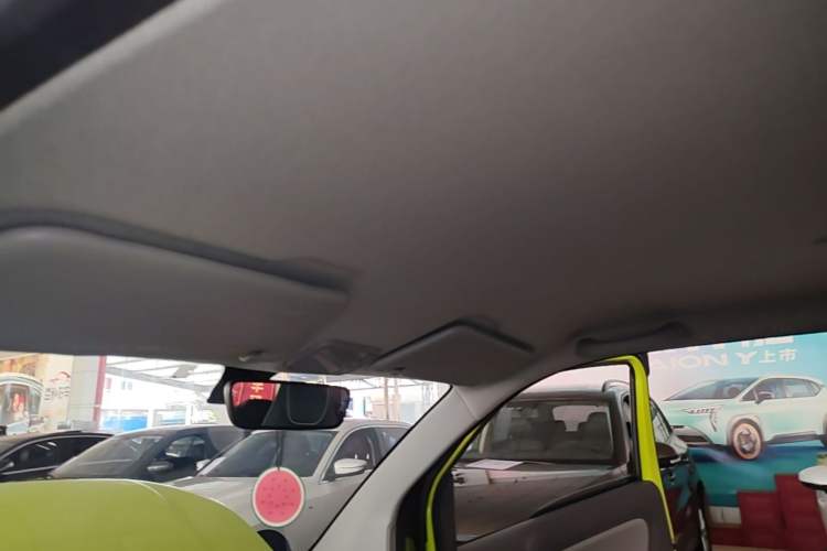 Used Wuling Hongguang MINIEV 2022 GAMEBOY 200km Gaming Edition with Lithium Iron Phosphate Headliner