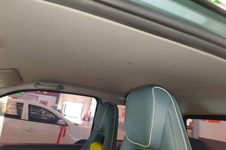 Used Wuling Hongguang MINIEV 2022 GAMEBOY 200km Gaming Edition with Lithium Iron Phosphate Headliner