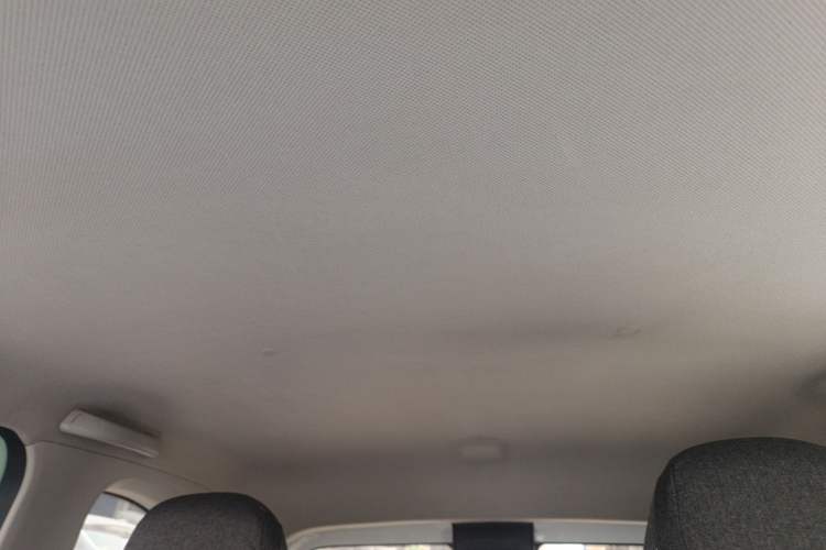 Used Wuling Hongguang MINIEV 2022 Macaron Premium Model – Lithium Iron Phosphate Headliner