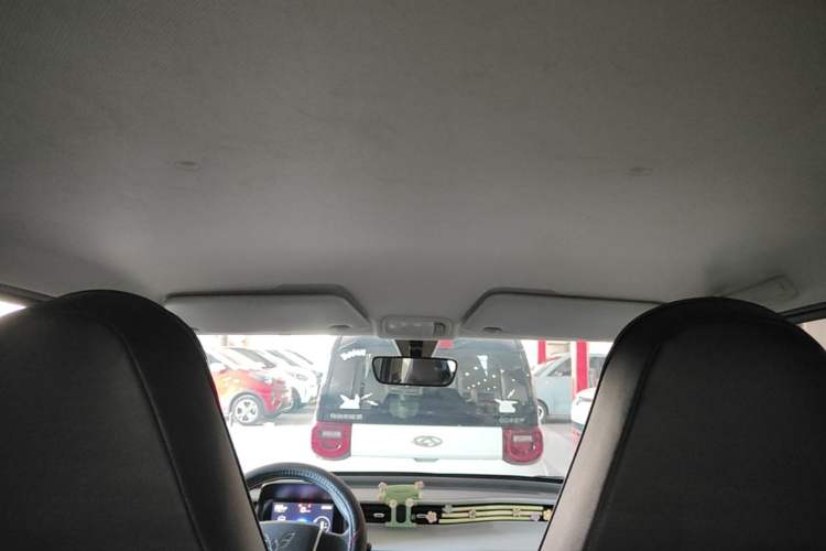 Used Wuling Hongguang MINIEV 2022 Macaron Premium Model – Lithium Iron Phosphate Headliner