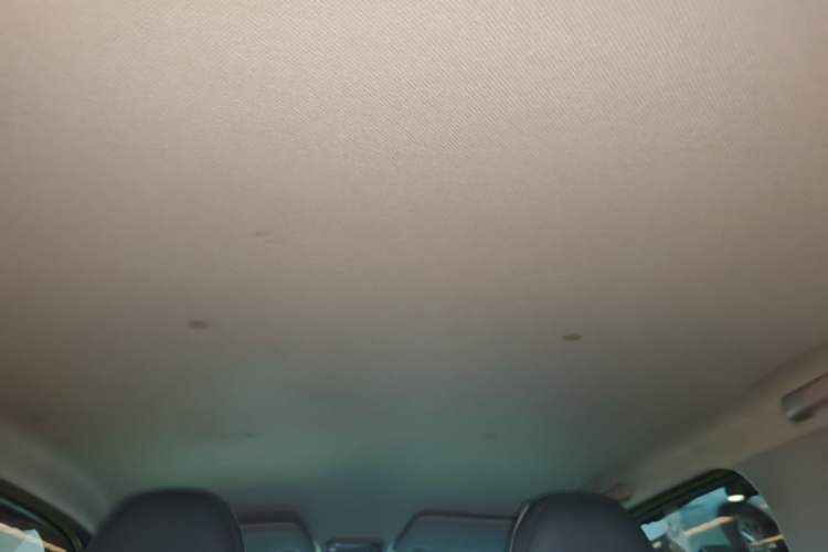 Used Wuling Hongguang MINIEV 2022 GAMEBOY 200km Gaming Edition with Lithium Iron Phosphate Headliner