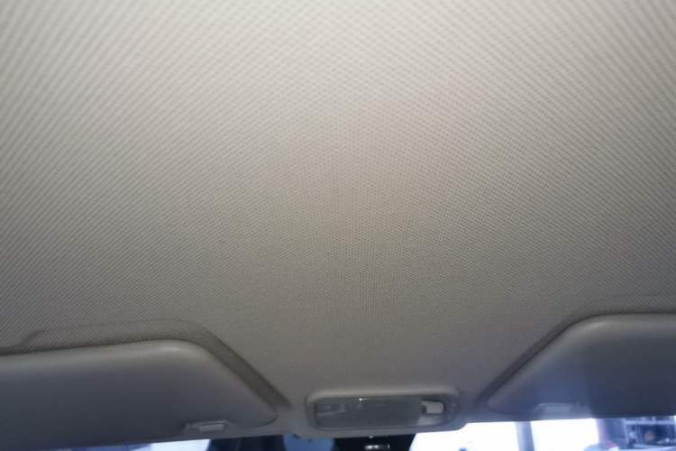 Used Wuling Hongguang MINIEV 2022 Macaron Premium Model – Lithium Iron Phosphate Headliner