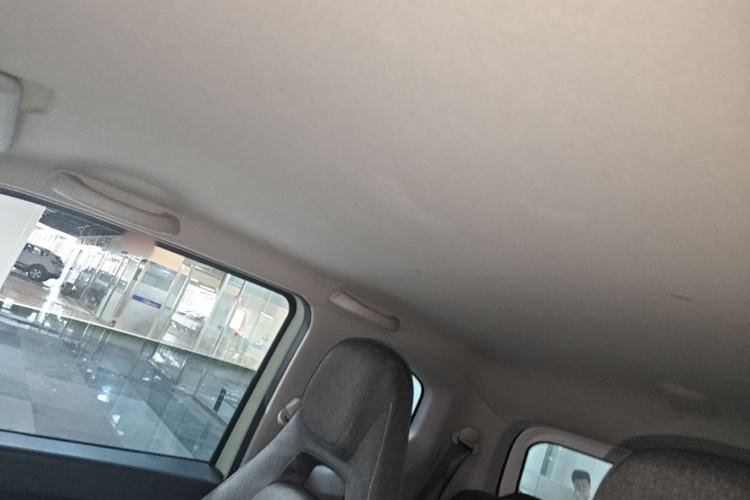 Used Wuling Hongguang MINIEV 2022 Macaron Premium Model – Lithium Iron Phosphate Headliner