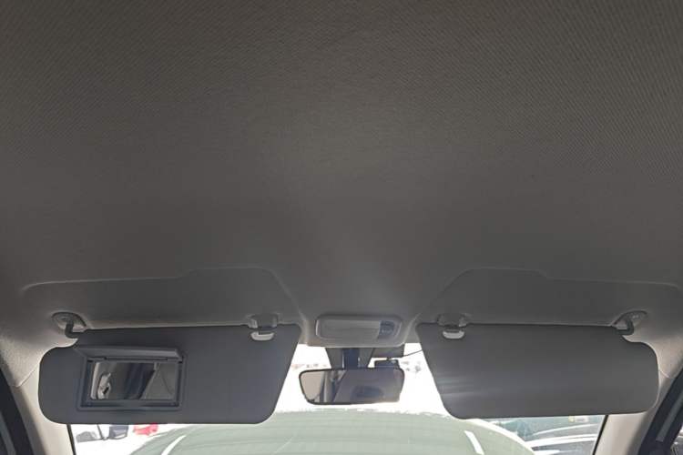 Used Wuling Hongguang MINIEV 2022 Macaron Premium Model – Lithium Iron Phosphate Headliner