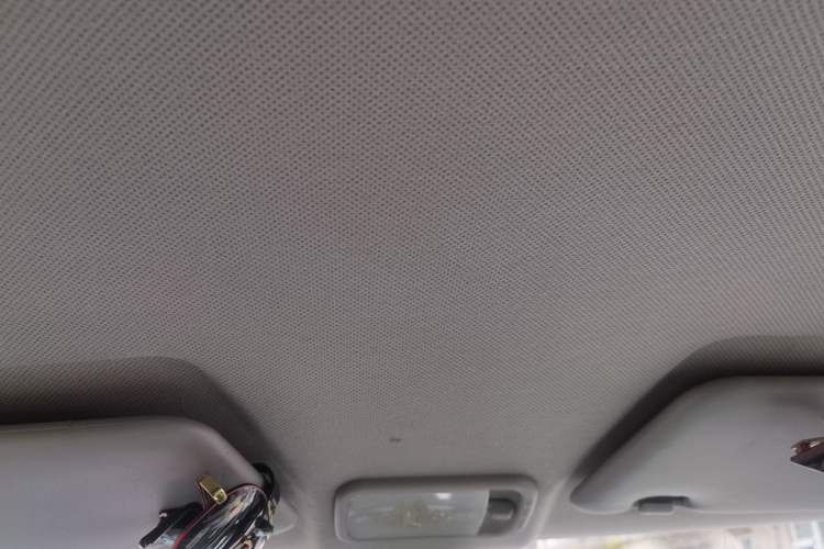 Used Wuling Hongguang MINIEV 2022 Macaron Premium Model – Lithium Iron Phosphate Headliner
