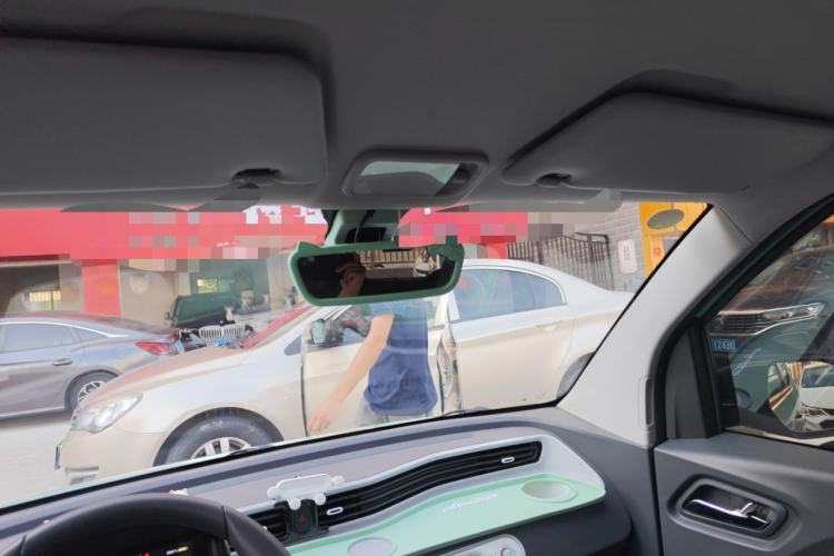 Used Wuling Hongguang MINIEV 2022 Macaron Premium Model – Lithium Iron Phosphate Headliner