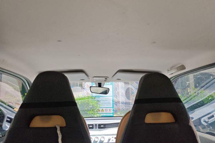 Used Wuling Hongguang MINIEV 2022 Macaron Premium Model – Lithium Iron Phosphate Headliner