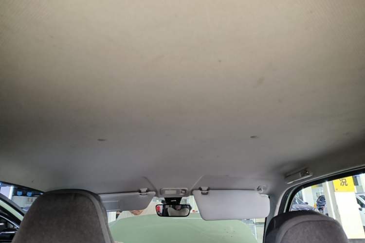 Used Wuling Hongguang MINIEV 2022 Macaron Premium Model – Lithium Iron Phosphate Headliner