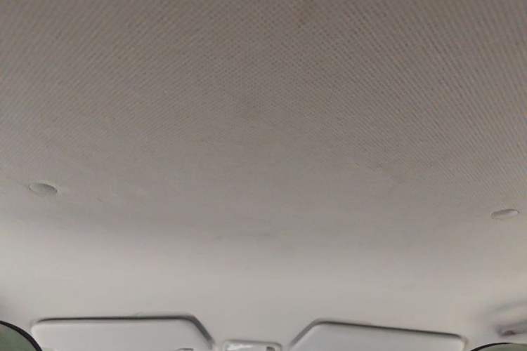 Used Wuling Hongguang MINIEV 2022 Macaron Premium Model – Lithium Iron Phosphate Headliner