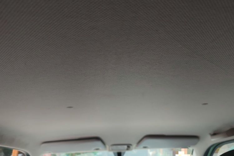 Used Wuling Hongguang MINIEV 2022 Macaron Premium Model – Lithium Iron Phosphate Headliner