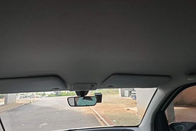 Used Wuling Hongguang MINIEV 2022 Macaron Fashion Model Lithium Iron Phosphate Headliner