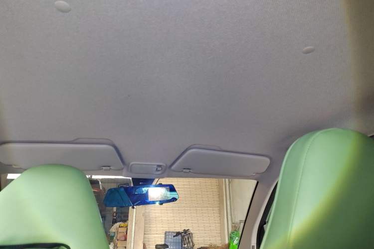 Used Wuling Hongguang MINIEV 2022 Macaron Premium Model – Lithium Iron Phosphate Headliner