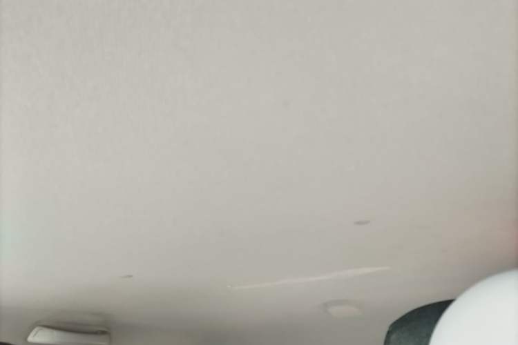 Used Wuling Hongguang MINIEV 2022 Macaron Premium Model – Lithium Iron Phosphate Headliner