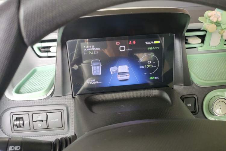 Used Wuling Hongguang MINIEV 2022 Macaron Premium Model – Lithium Iron Phosphate Instrument Cluster