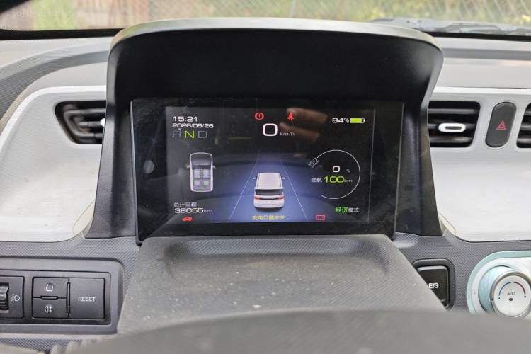 Used Wuling Hongguang MINIEV 2022 Macaron Fashion Model Lithium Iron Phosphate Instrument Cluster