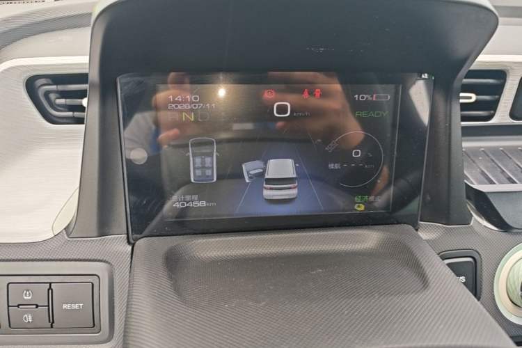 Used Wuling Hongguang MINIEV 2022 Macaron Fashion Model Lithium Iron Phosphate Instrument Cluster