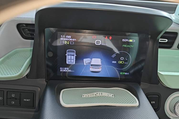 Used Wuling Hongguang MINIEV 2022 Macaron Premium Model – Lithium Iron Phosphate Instrument Cluster