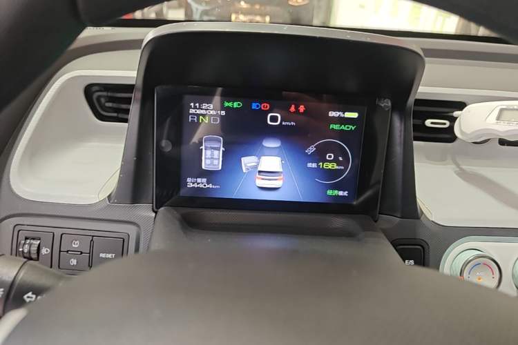 Used Wuling Hongguang MINIEV 2022 Macaron Premium Model – Lithium Iron Phosphate Instrument Cluster