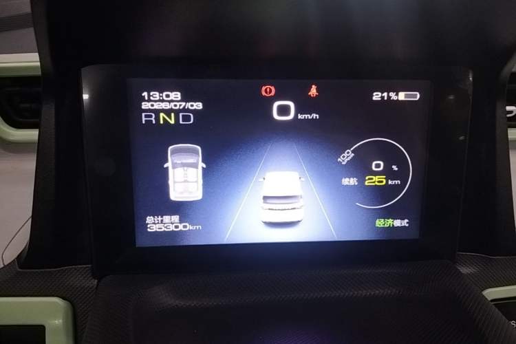 Used Wuling Hongguang MINIEV 2022 Macaron Fashion Model Lithium Iron Phosphate Instrument Cluster