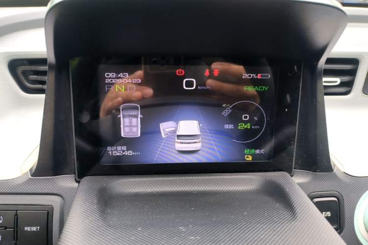 Used Wuling Hongguang MINIEV 2022 Macaron Fashion Model Lithium Iron Phosphate Instrument Cluster
