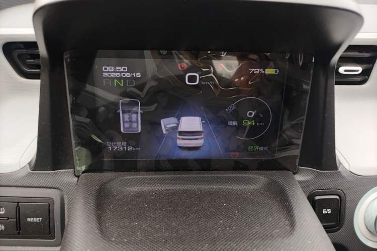 Used Wuling Hongguang MINIEV 2022 Macaron Fashion Edition Lithium-Nickel-Cobalt-Alpha-oxide Instrument Cluster