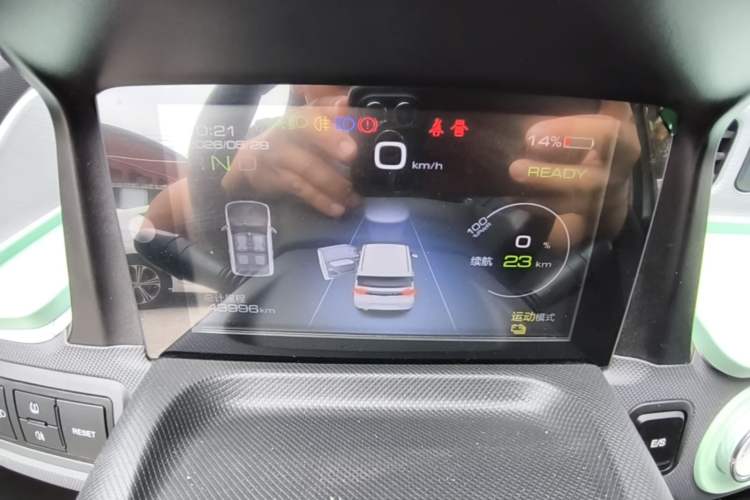 Used Wuling Hongguang MINIEV 2022 Macaron Premium Model – Lithium Ternary Battery Instrument Cluster