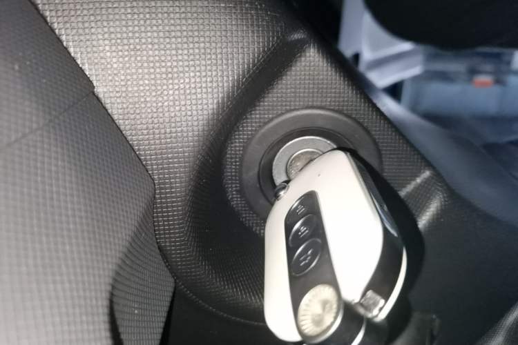 Used Wuling Hongguang MINIEV 2022 Macaron Premium Model – Lithium Iron Phosphate Interior 1