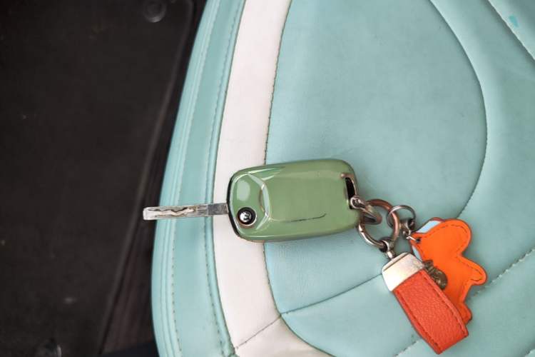 Used Wuling Hongguang MINIEV 2022 Macaron Fashion Model Lithium Iron Phosphate Interior 1