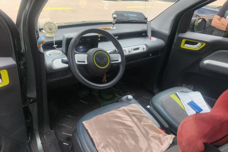 Used Wuling Hongguang MINIEV 2022 GAMEBOY 200km Gaming Edition with Lithium Iron Phosphate Interior 2