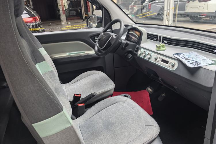 Used Wuling Hongguang MINIEV 2022 Macaron Premium Model – Lithium Iron Phosphate Interior 3