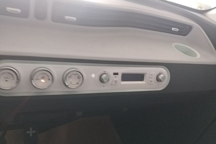 Used Wuling Hongguang MINIEV 2022 Macaron Fashion Edition Lithium-Nickel-Cobalt-Alpha-oxide Interior 3