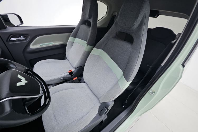 Used Wuling Hongguang MINIEV 2022 Macaron Premium Model – Lithium Iron Phosphate Interior 5