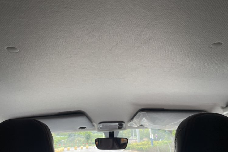Used Wuling Hongguang MINIEV 2022 Macaron Fashion Model Lithium Iron Phosphate Interior 6
